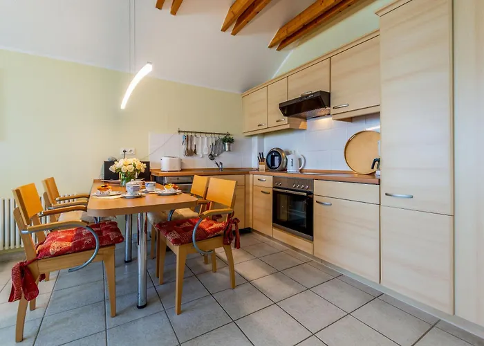 Villa Strandeck, App 7 - Direkt Am Strand, Mit Ostseeblick